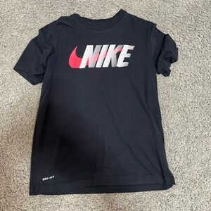 black nike dri fit tee